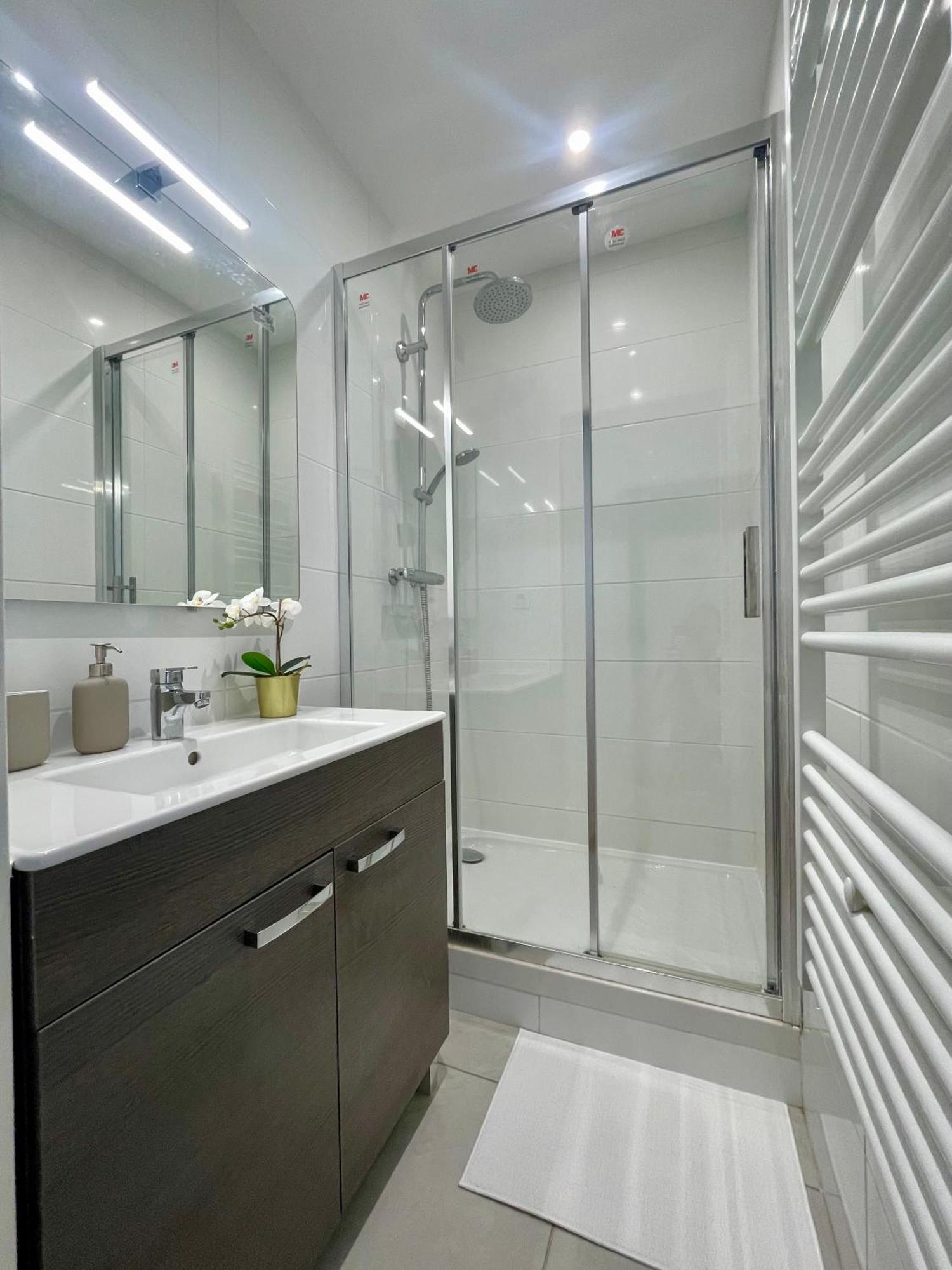 Bngo I Le Spacieux I 3 Chambres, 2 Salles De Bain, Parking Prive Gratuit, 8 Personnes, Vieux Lyon Hypercentre Extérieur photo